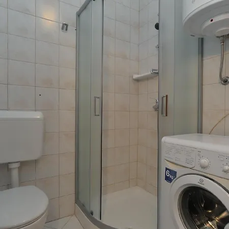 Apartamento Fuer 4 Personen Ca 80 Qm In Stinjan, Istrien Istrische Riviera